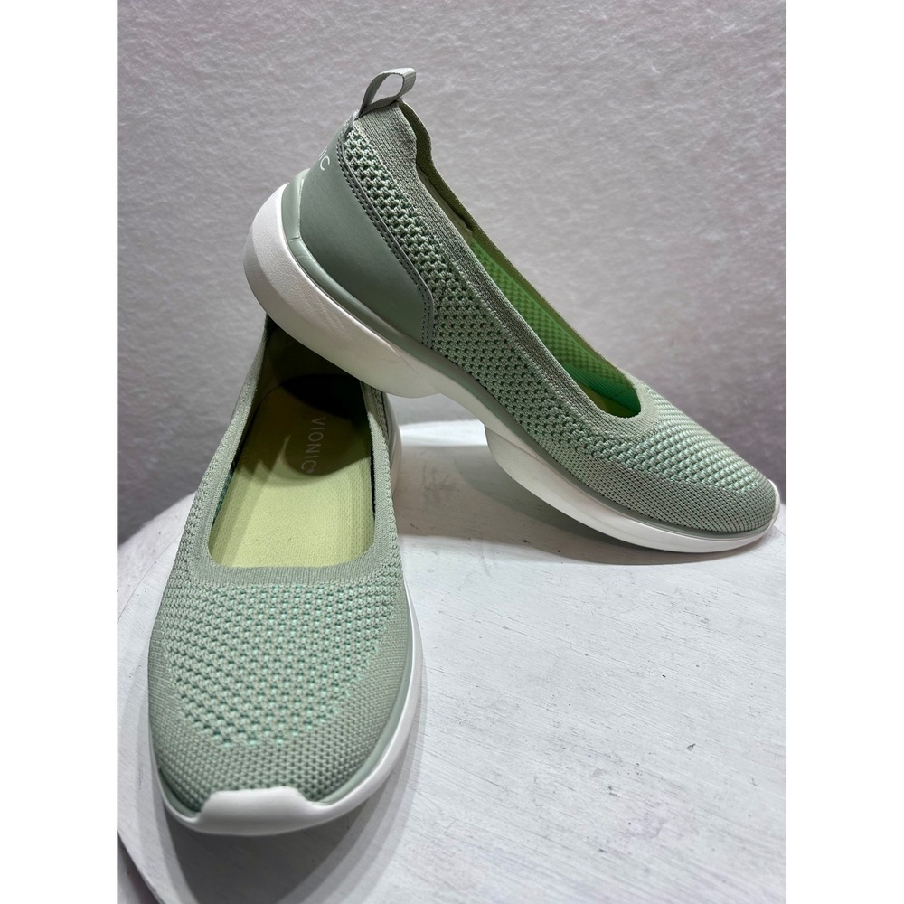 Vionic Kallie Sage Green Knit Slip On Walking Shoes Sneakers Womens 8